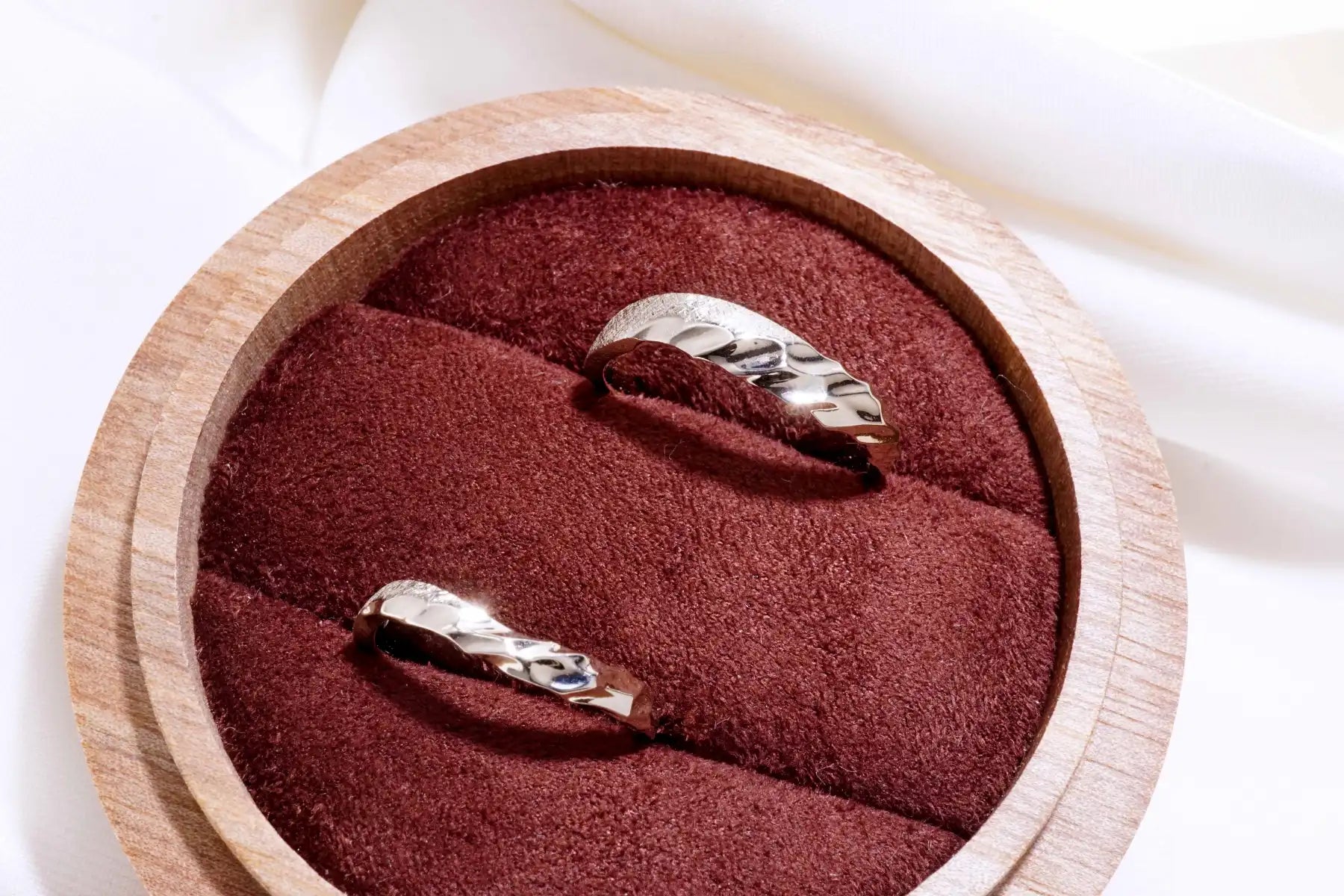 Chia Jewelry Custom Wedding Ring Guide and FAQs