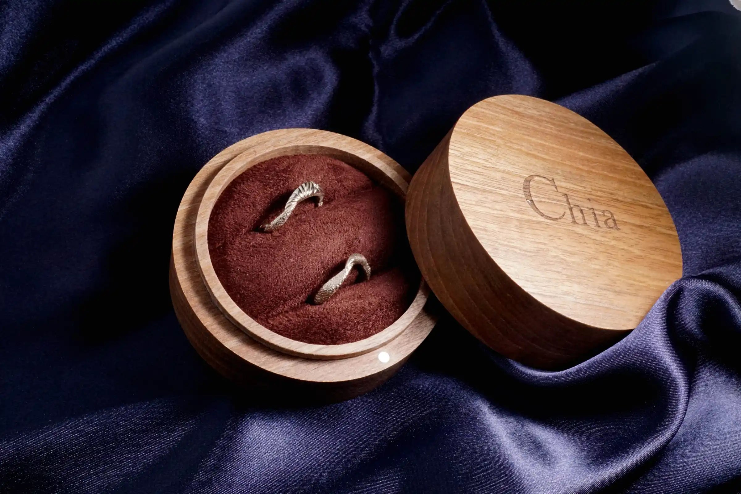 Customer Reviews for Chia Jewelry custom gold wedding rings. Inspired by Sun and Moon