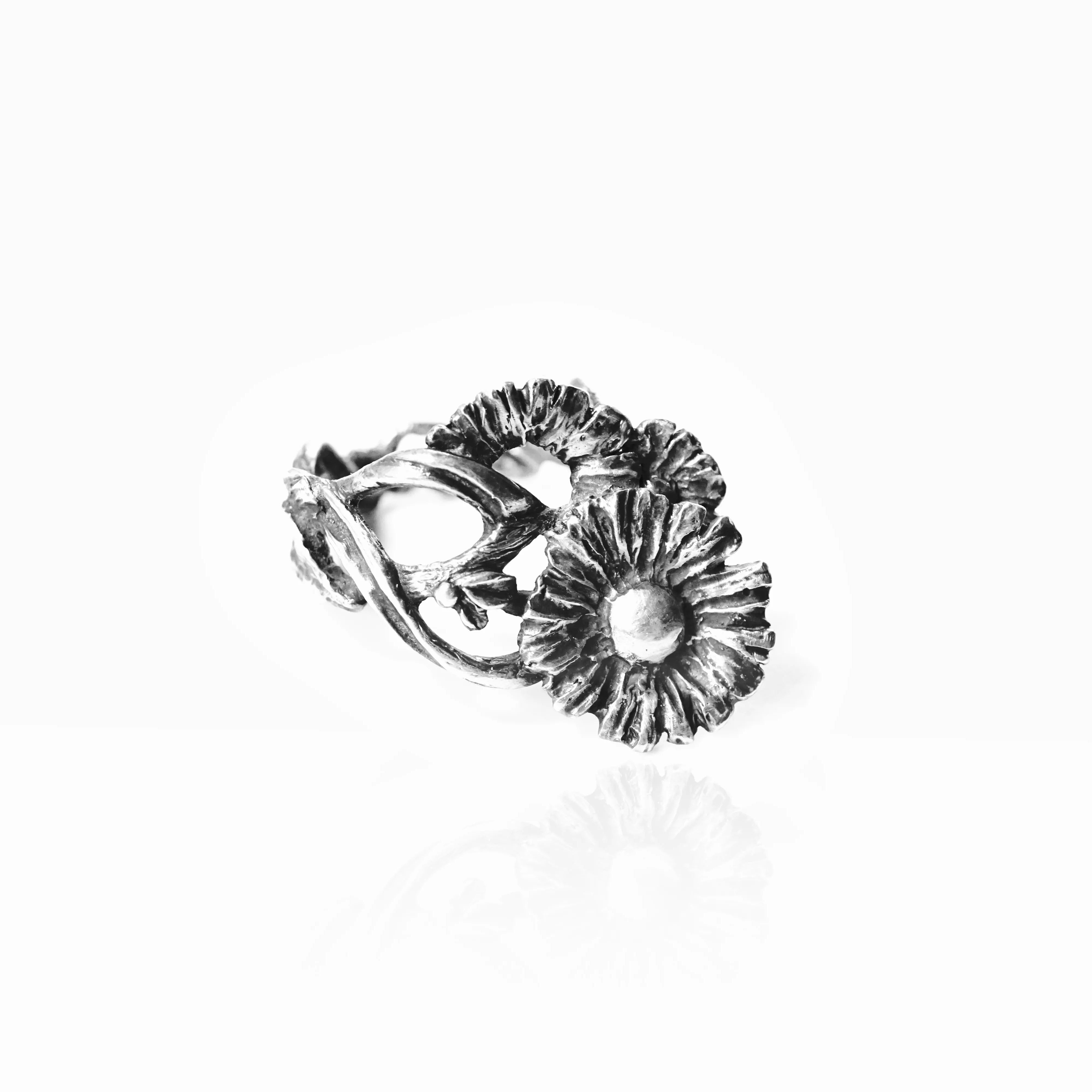 Daisy Adjustable Silver Ring