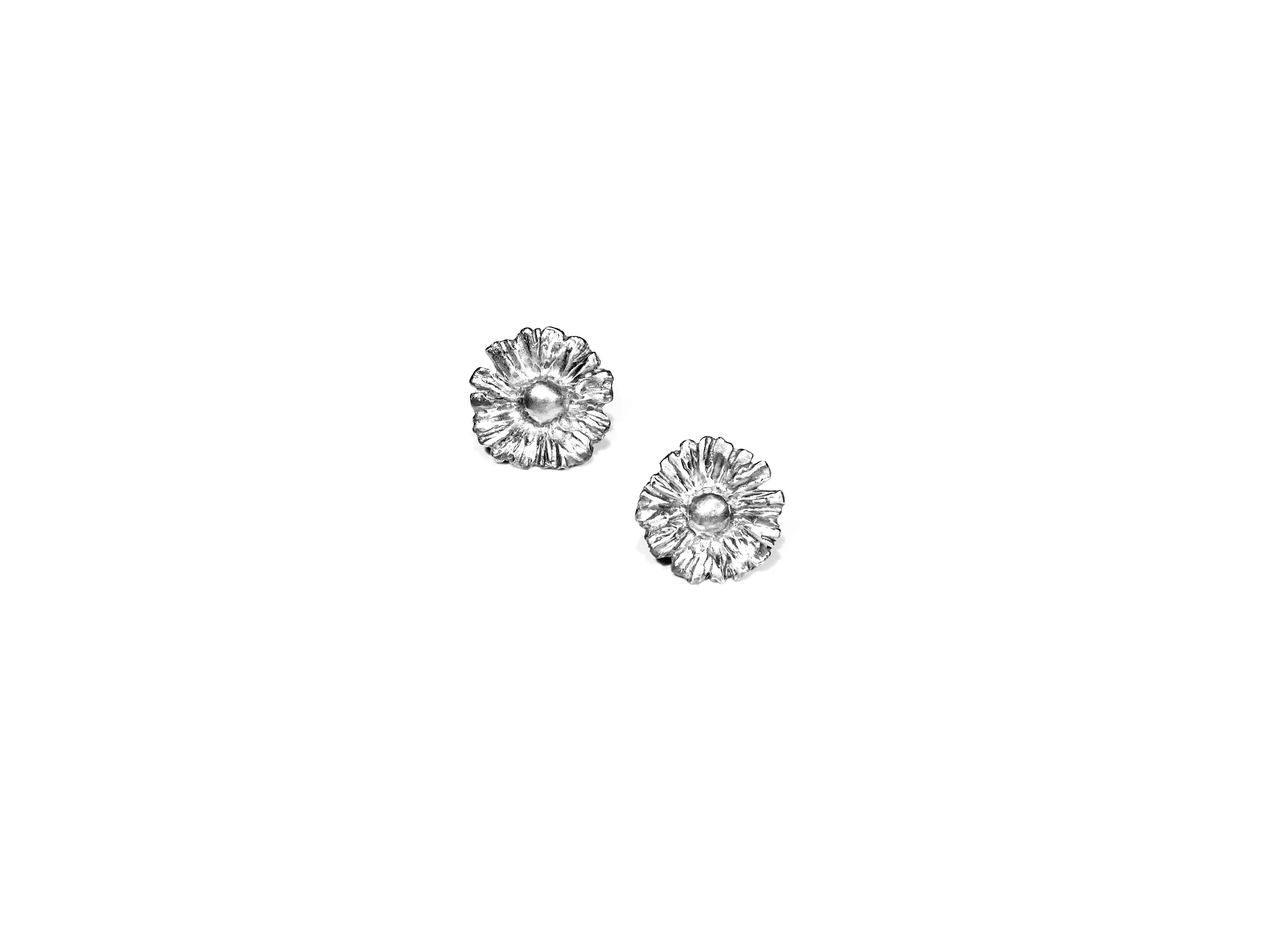 Daisy Silver Stud Earrings