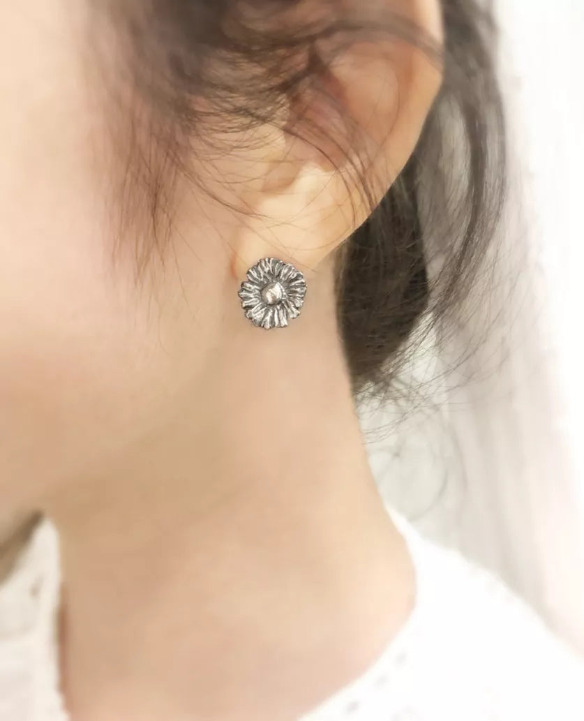 Daisy Silver Stud Earrings