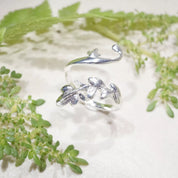 Adjustable Ivy Ring Inspired by Strength and Loyalty