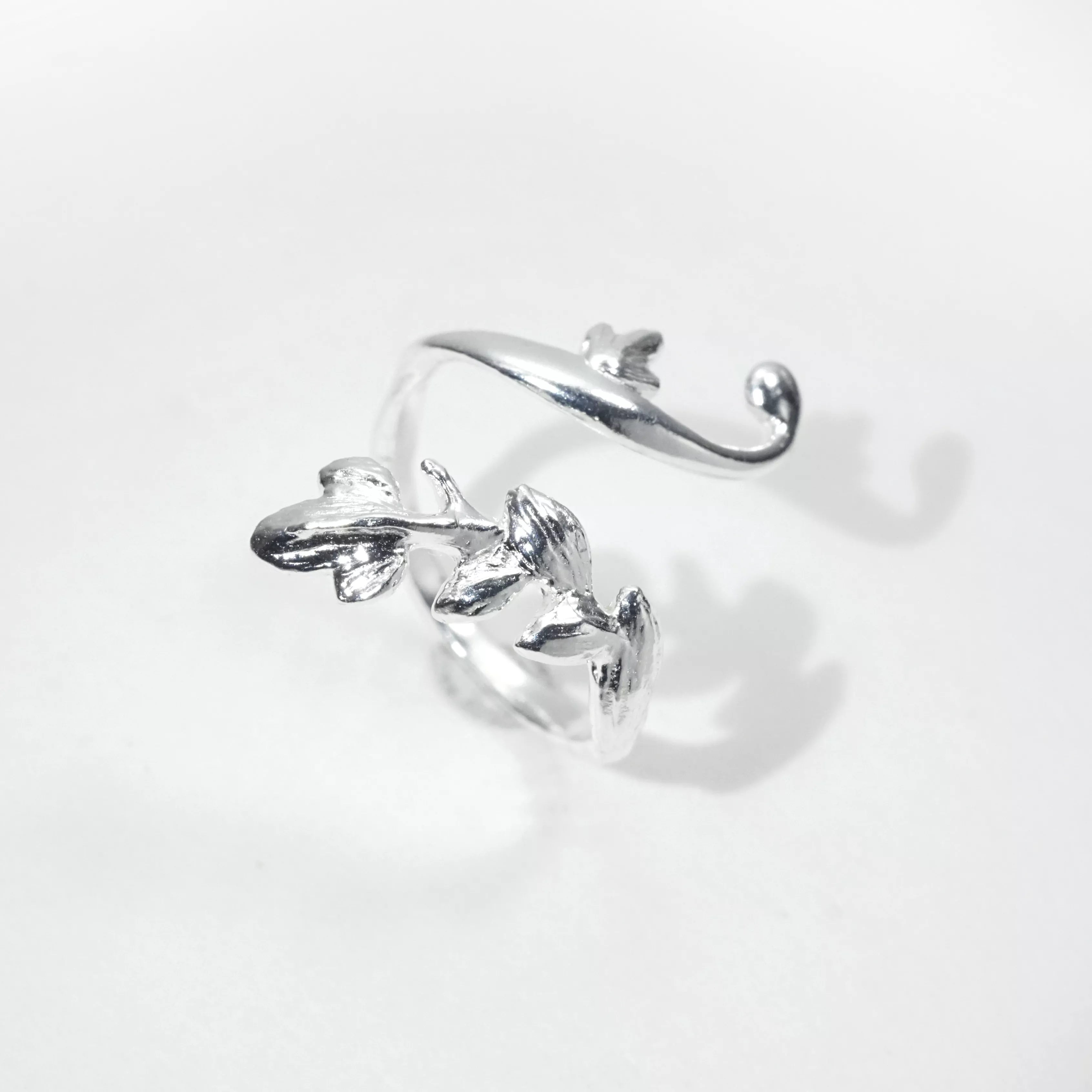 Adjustable Ivy Ring Inspired by Strength and Loyalty